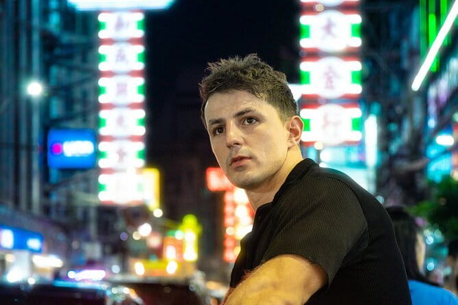 Chinatown (Yaowarat Road) Neon Photoshoot - Authentic Insights from Reviewers