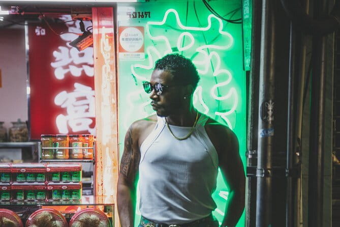 Chinatown (Yaowarat Road) Neon Photoshoot - Good To Know