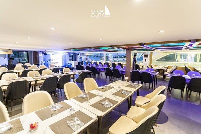 Chao Phraya River Serenade: VIVA Alangka Dinner Cruise, Bangkok - The Experience in Detail