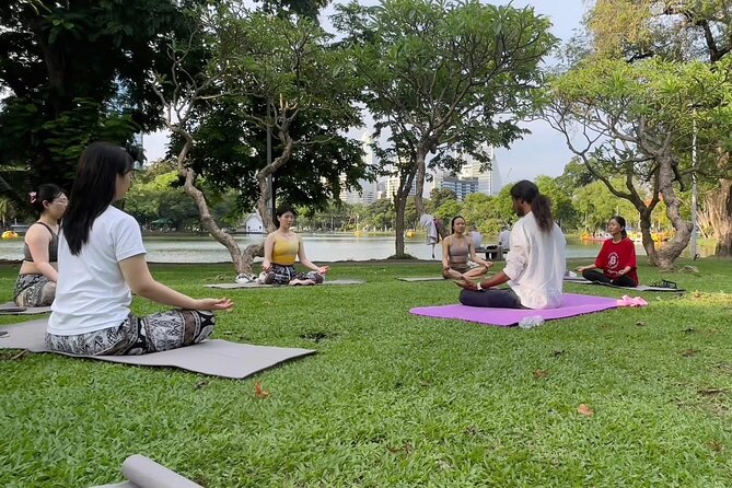 Lumphini Park 1 Hour Yoga Experience in Bangkok - Who Should Book This Experience?
