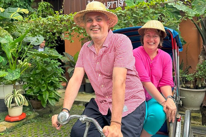 Floating Market and Railway Market Private Tour VIP Transport - FAQs