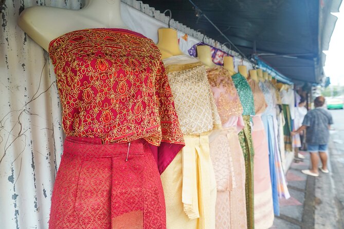 Bangkok Wat Pho and Flower Market Historical Walking Tour - Practical Insights and What to Expect