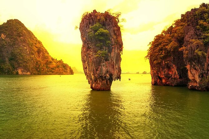 Bioluminescent Plankton, Sea Canoes & Sunset at James Bond Island - Key Points