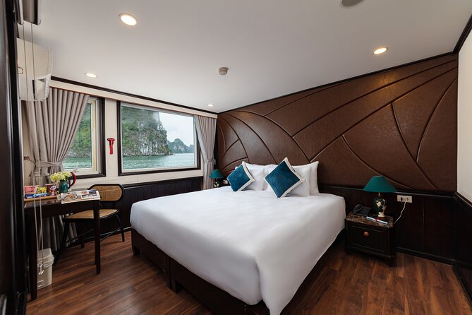 Hanoi to Halong Bay Deluxe Cruise  2D1N Overnight Experience - Day 2: Sunrise, Sightseeing, and Return