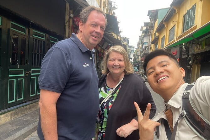 Small-group Hanoi Highlights Weekend Walking Tour - The Heart of Vietnamese Culture: Temple of Literature & Vietnam’s First University