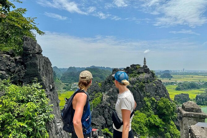 Discover Hoa Lu, Tam Coc & Mua Caves - Deluxe Day Trip from Hanoi - Authenticity and Insider Tips