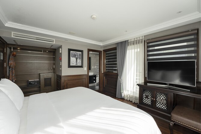 3-Day Hera Cruise Tour in Halong Bay from Hanoi - Key Points