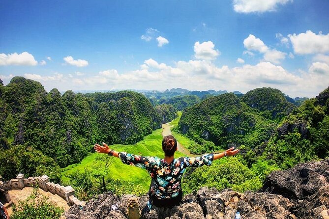 Full day Hoa Lu - Mua Cave - Tam Coc from Hanoi - Who Will Appreciate This Tour?