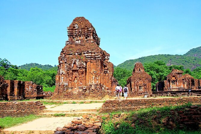 14 Days Classic Vietnam - A Private Tour from Hanoi to Saigon - Central Vietnam: Hoi An and Hue