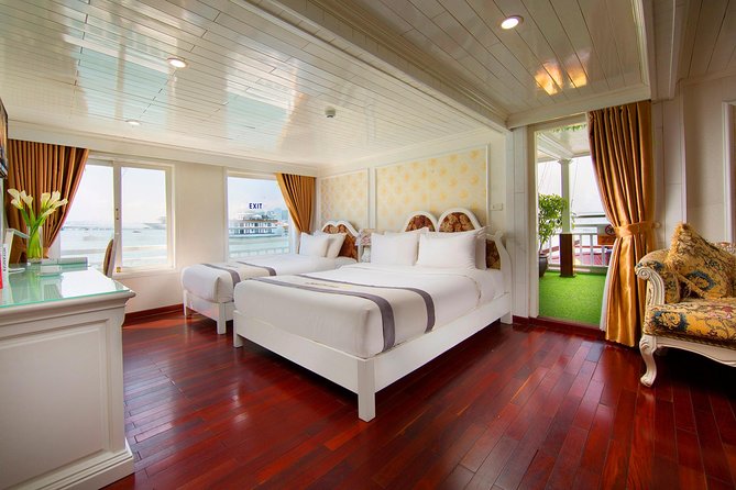 Signature Royal Cruise 2 Days 1 Night - Dining & Onboard Experience