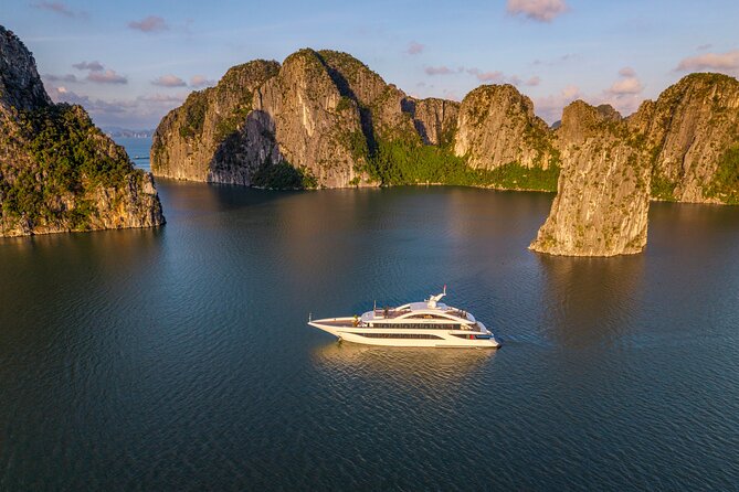 Leona Cruise - Explore Halong Bay 07 Hours on Top Notch Cruise - Key Points