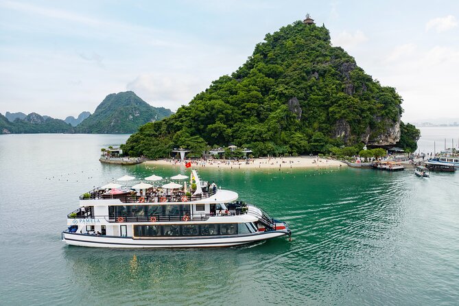 Pamela 5-Star Day Cruise: Explore Halongs Wonders - Second Stop: Luon Cave