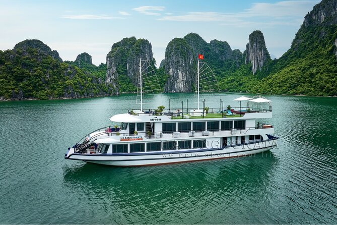 Ha Noi : Halong Bay Premium Sonata Cruise with Traditional Music - Arriving at Halong Bay: The Cruise Experience