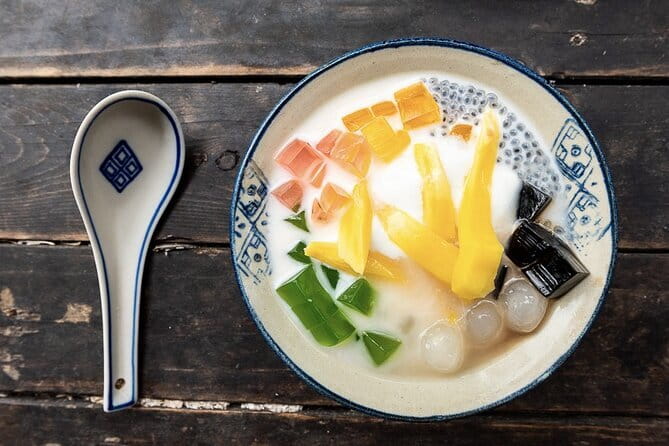 Best Hanoi Walking Foodie Tour by Night (Group or Private Tour) - Who Will Love This Tour?