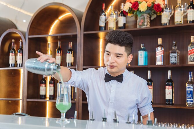 Hanoi : Halong Luxury Cruise Cruise Buffet Lunch, Party & Jacuzzi - Who Is This Tour Best For?