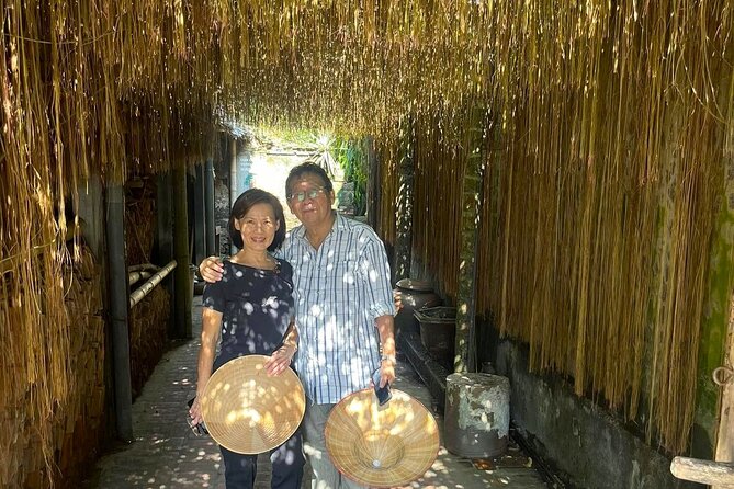Hanoi Private Tour to Incense Village, Duong Lam Ancient Village - The Authentic MAI CHAU Experience