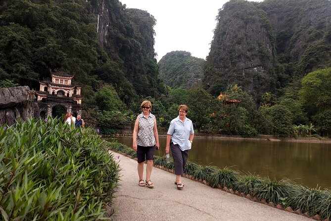 Ninh Binh Luxury Day Tour by Limousine- Small Group- All included - Who Should Consider This Tour?