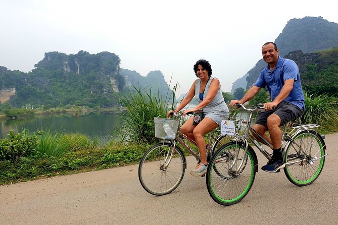 Highlight Ninh Binh Full Day Tour Tam Coc Boat, Mua Cave, Hoa Lu - An In-Depth Look at the Ninh Binh Full Day Tour