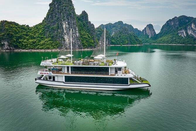 Halong Bay Full Day Tour-all included: Kayak, Titop, Swim, Lunch - Key Points