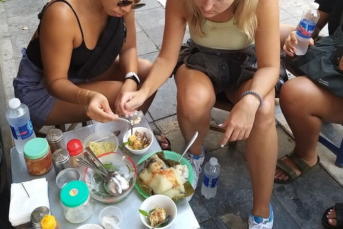 Hanoi Old Quarter Private Street Food Walking Tour - A Deeper Look at the Experience