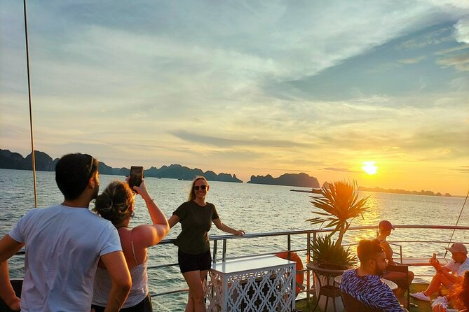 Premium 5 Star Day Cruise from Hanoi to Ha Long Bay With Kayaking - FAQ