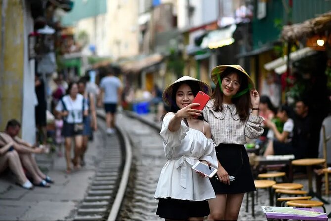 Private Hanoi Walking Street Food and Train Street Trip - Who Will Love This Tour?