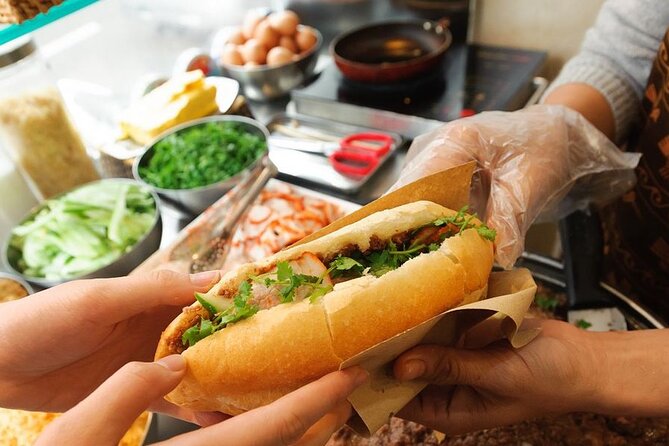 Private Hanoi Walking Street Food and Train Street Trip - FAQs