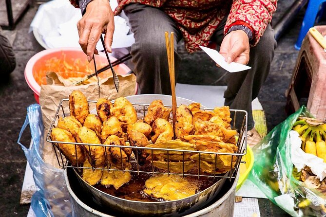(HOT) Hanoi Guided Street Food and Train Street Tour with Local - FAQ