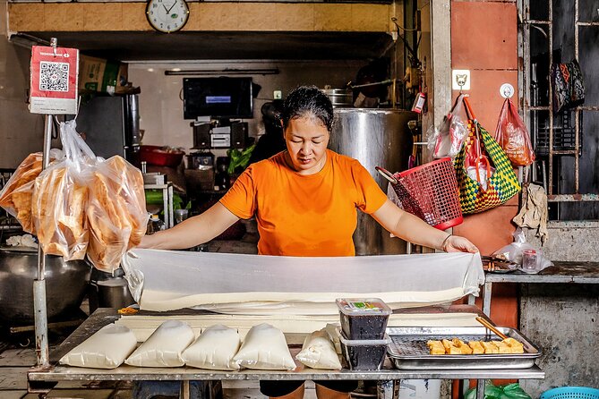 Hungry Hanoi Food Tour with 15+ Tastings - The Itinerary Breakdown: What to Expect from Each Stop