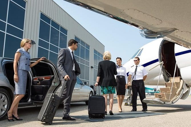 Ha Noi airport Arrival or Departure By Private car transfers - The Sum Up