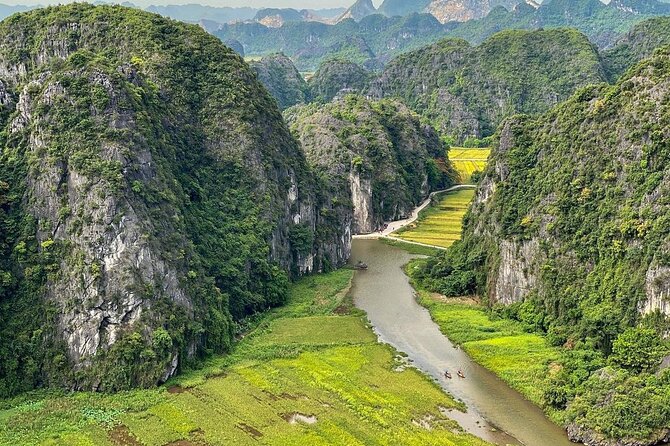 Guided Full Day Tour in Ninh Binh , HoaLu, Trang An, Mua Cave - Who Should Book This Tour?