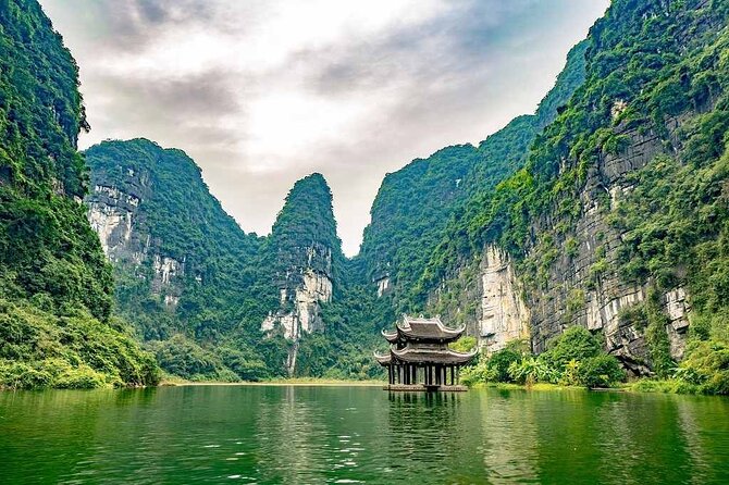 Historic Hoa Lu and Scenic Trang An with Mua Cave Day Trip - Who Would Love This Tour?