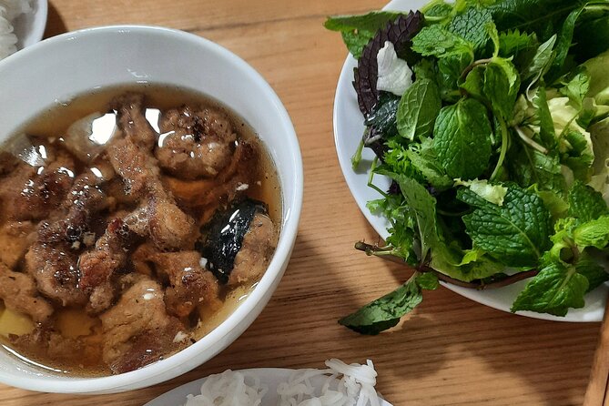 No Diet Club - Local food tour in Hanoi with many tastings ! - Practical Details and What to Expect