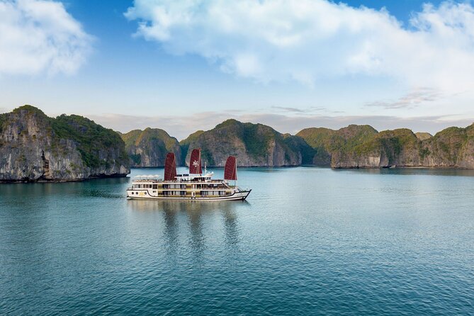 Cat Ba - Hanoi Bus & 1 day Lan Ha Bay Full Day - All-Inclusive - The Transport Experience