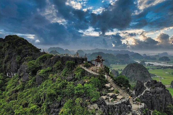 Ninh Binh: Hoa Lu, Trang An/Tam Coc and Mua Caves Hiking Day Trip - Mua Caves: The Panoramic Viewpoint  