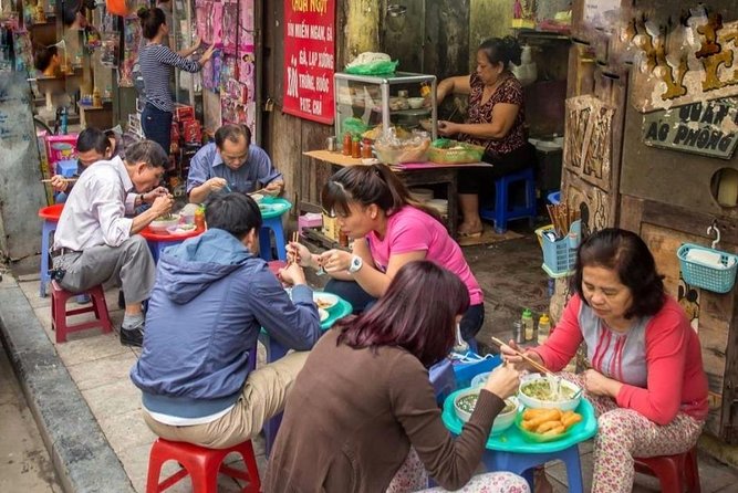 Hanoi Walking STREET FOOD Tours & EGG COFFEE Class - Who Should Consider This Tour?