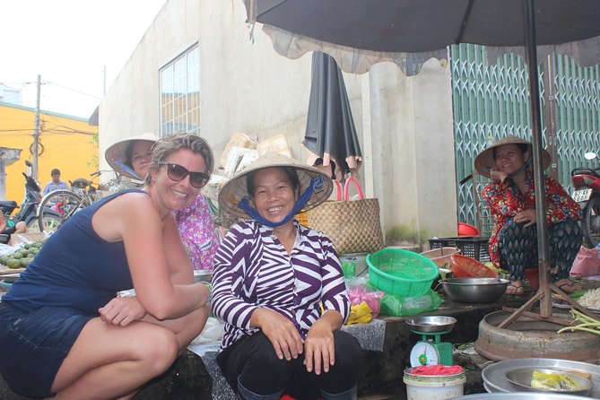 Private Cu Chi Tunnels and Saigon City - Exploring the Cu Chi Tunnels