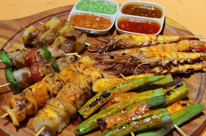 The Pho Trail  a morning walking tour - Authenticity and the Guides