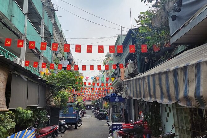 Ho Chi Minh Historic and Iconic Landmarks Half Day Guided Tour - A Deep Dive into the Tour Experience