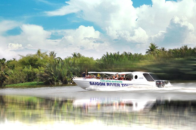 VIP Tour to Dragon Floating Temple by Speed Boat - Experience the Calm: VIP Tour to Dragon Floating Temple by Speed Boat