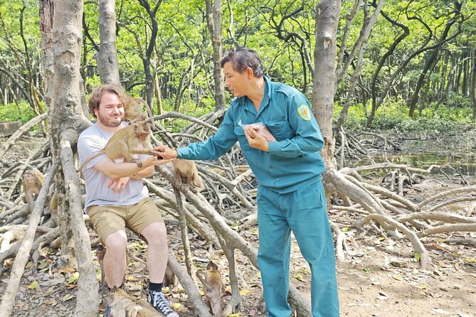 Can Gio Mangrove Biosphere Reserve Canoe & Wildlife Tour - Lunch: Savoring Southern Vietnamese Flavors
