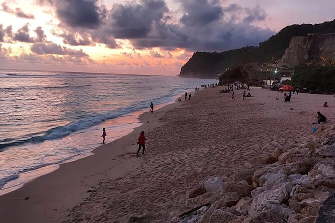 Private Half-Day Beach and Shopping Tour in Kuta - Key Points