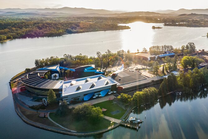 Sydney: PRIVATE Canberra & Southern Highlands Luxe Tour (12h) - Canberra’s Civic and Diplomatic Heart