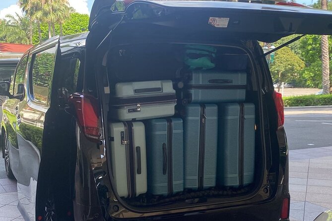 Hongkong Airport Transfer to HK downtown: Private, Meet & Greet - The Drive to Your Hotel and Beyond