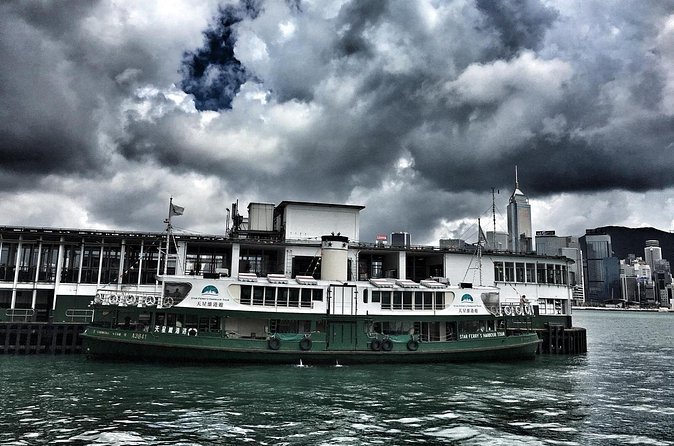 Custom private tour of Kowloon Peninsula - Half day - Public Transportation: A Key Part of the Experience