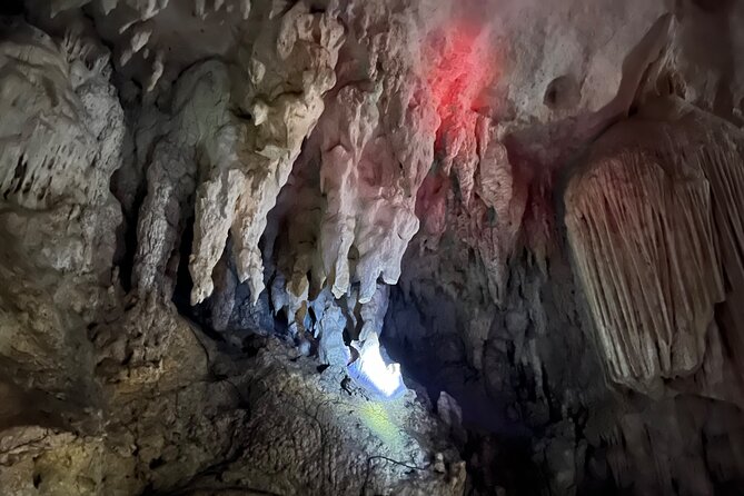 Full Day Tour Window Cave and Hiking on the Beach - FAQ