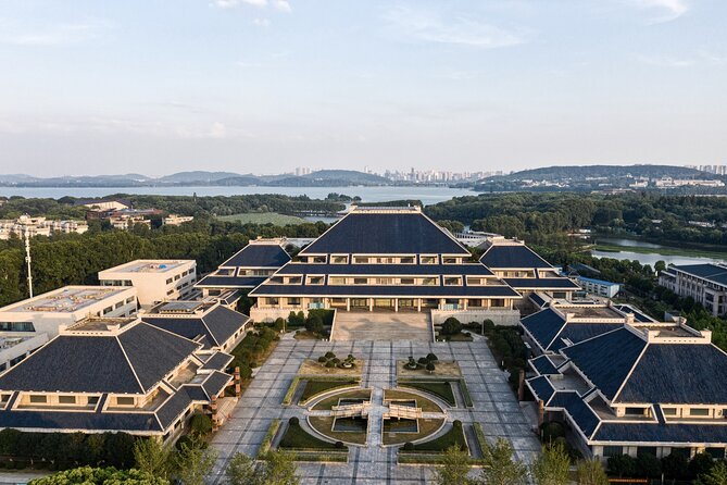 The Hubei Provincial Museum / Expert Multilingual Guide Services - The Sum Up