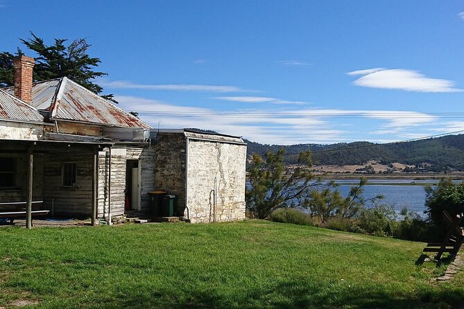 Hobart Signature Shore Excursion - Gourmet Lunch and Wine Tasting at Pooley Wines