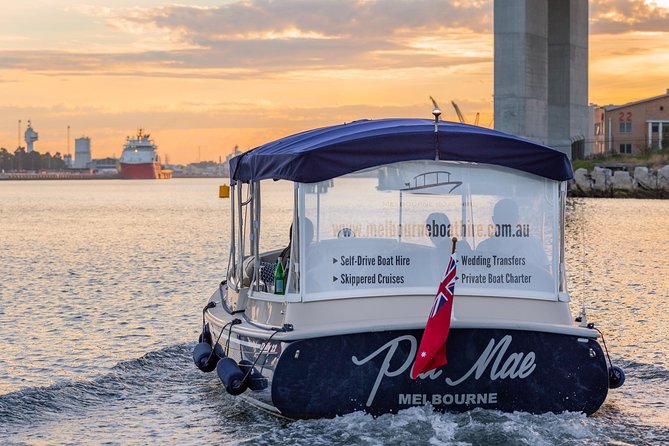 Private Romantic Melbourne Dinner Cruise for 2 - Who Should Consider This Tour?