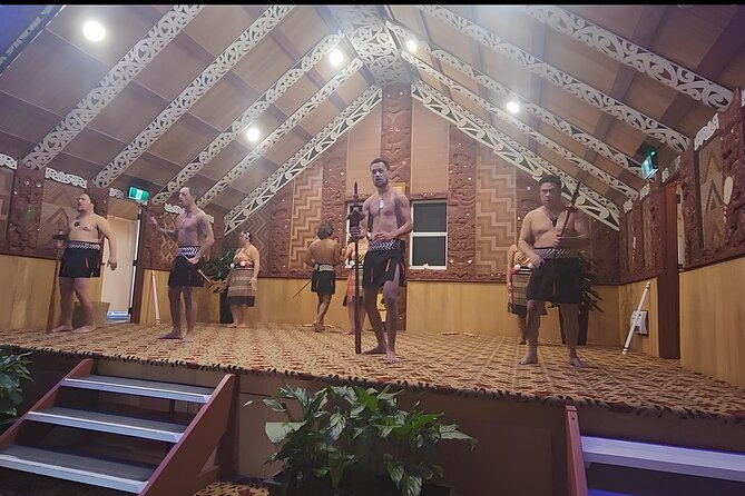 Auckland : Hobbiton & Te puia & red wood forest Private Tour - Good To Know